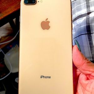 IPhone 8 Plus Rose Gold
